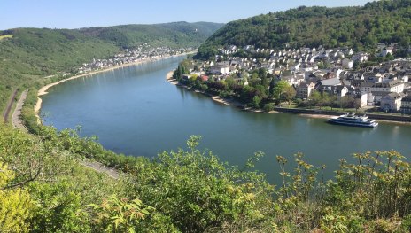 Blick vom Rheinsteig auf Boppard | © Caroline Taunt