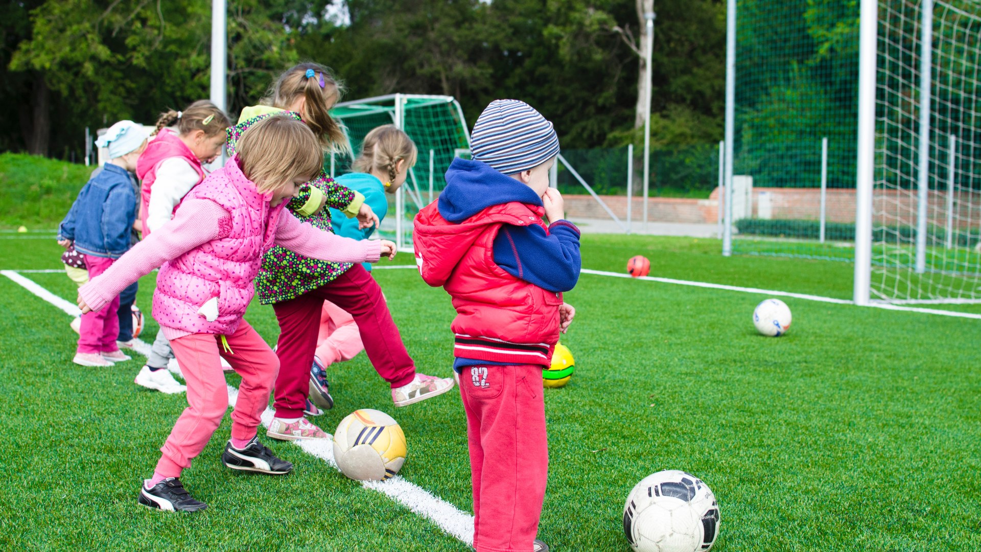 Spielende Kinder | ©  Lukas from Pexels